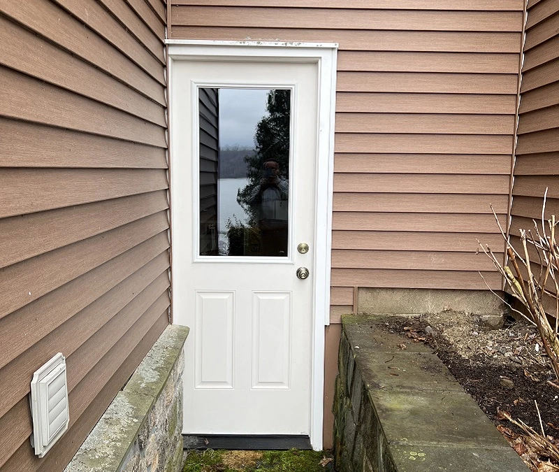 ThermaTru Smooth Star basement door